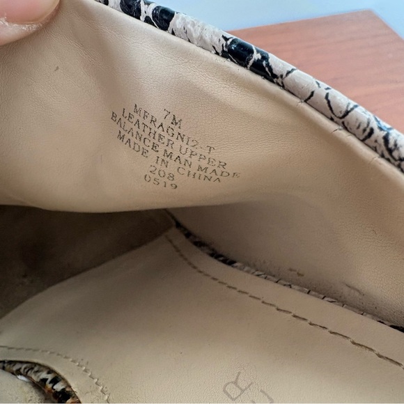 Marc Fisher Womens Ragni Mule Heels Shoes Black Cream Snakeskin Print Sz 7 Glam - Picture 6 of 9